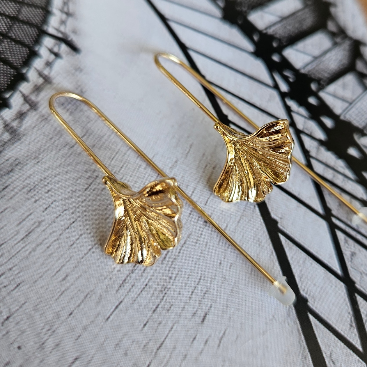 Floral gold coated tarnishproof and waterproof earrings R550 Floral gold coated tarnishproof and waterproof earrings R550